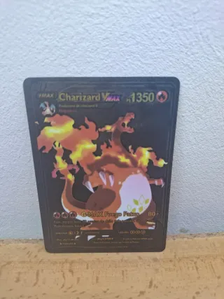 Carta Pokémon Charizard VMAX 1350 HP