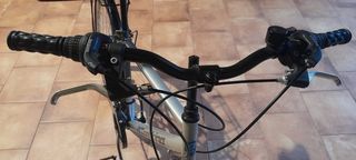 Bicicleta Trekking 18 velocidades