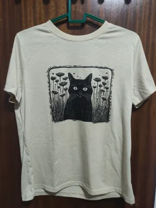 Camiseta Beige Gato Flores Talla L