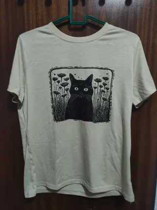 Camiseta Beige Gato Flores Talla L