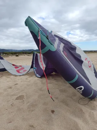 Kite Eleveight RS V8 10m 2024 + Barra