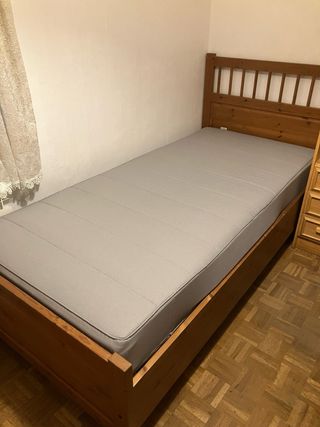 Cama Ikea Hemnes Madera maciza Impecable.