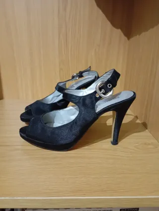 Zapatos de fiesta negros