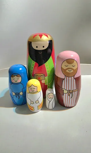 Pesebre Muñecas Rusas