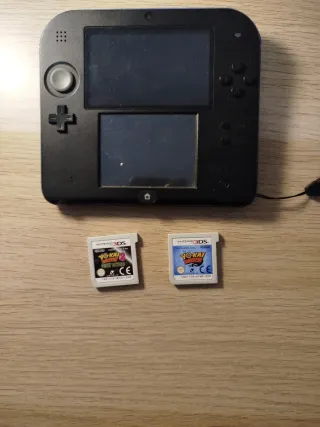 Nintendo 2DS Negra y Azul + Yōkai Watch. Sin lápiz