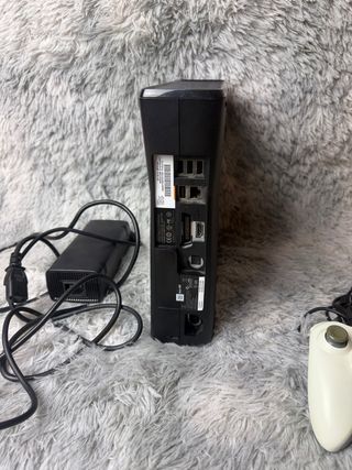 Xbox 360 Negra + Mando Blanco