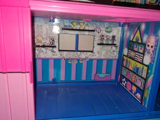 Casa LOL Surprise nueva vale casi 100€