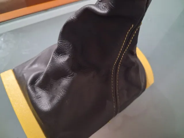 Palanca de cambios SEAT Ibiza 6l Sport amarilla