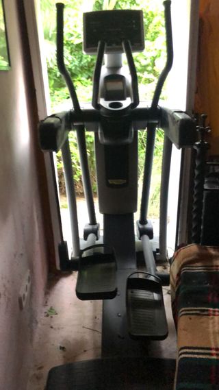 Elíptica Profesional Technogym Excite