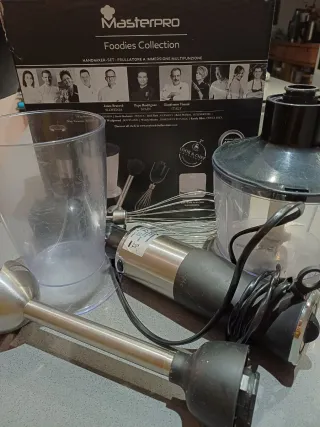 Para piezas o arreglar.Batidora MasterPRO