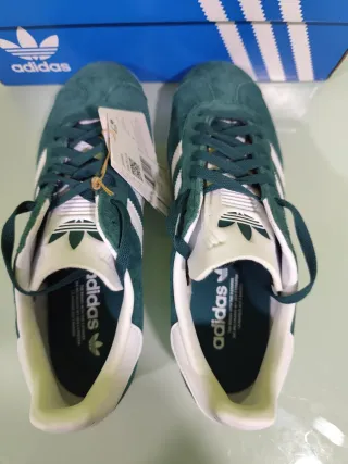 Adidas Gazelle sin estrenar