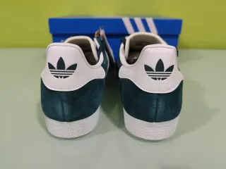 Adidas Gazelle sin estrenar