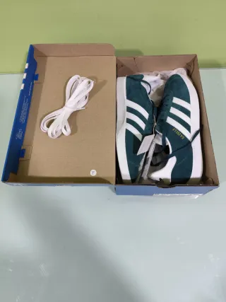 Adidas Gazelle sin estrenar