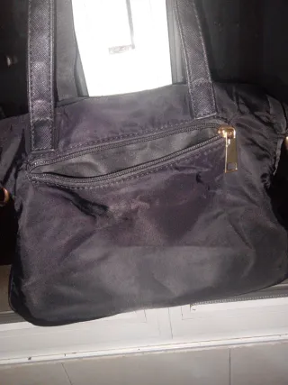 Bolso Negro BIMBA Y LOLA Dorado