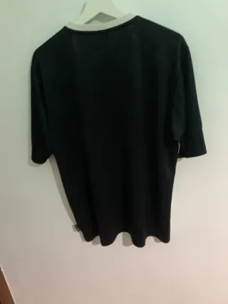 Camiseta Adidas Vintage Negra y Blanca