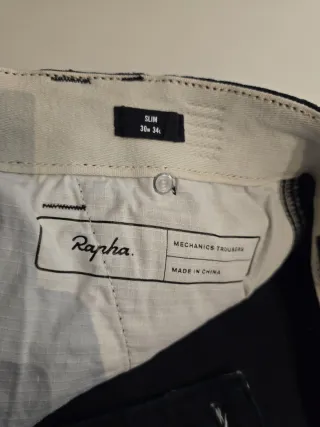 Pantalones Rapha Mechanics Negros. Slim 30w 34L