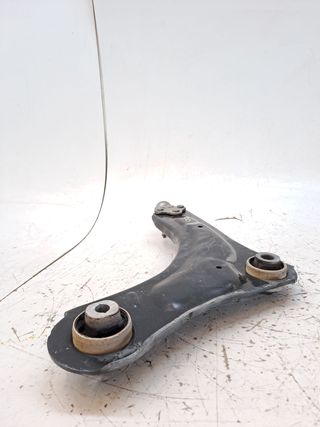 BRAZO SUSPENSION INFERIOR DELANTERO IZQUIERDO RENAULT MEGANE (9)
