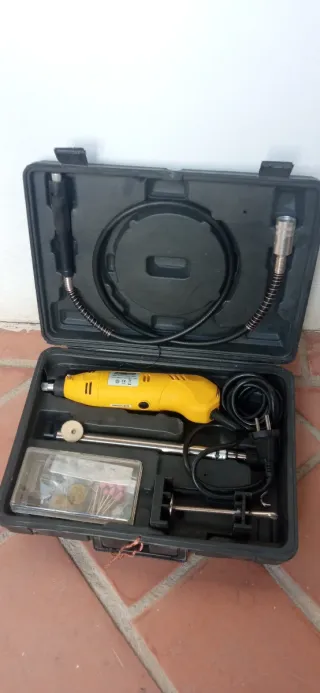 Caja de herramientas Mannesmann