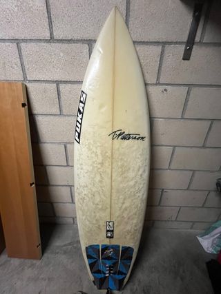 Tabla de surf Pukas T. Patterson + funda