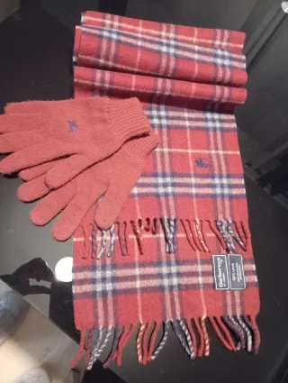 Conjunto Burberrys Bufanda y Guantes Lana Rojo