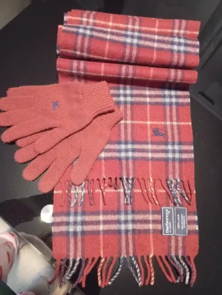 Conjunto Burberrys Bufanda y Guantes Lana Rojo
