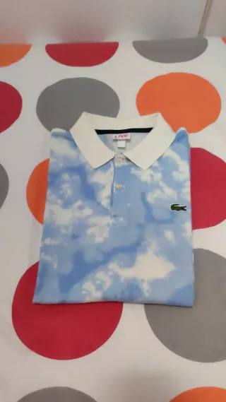 Polo Lacoste Nubes Azul y Blanco