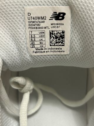 Zapatillas New Balance 740 plata y blanco