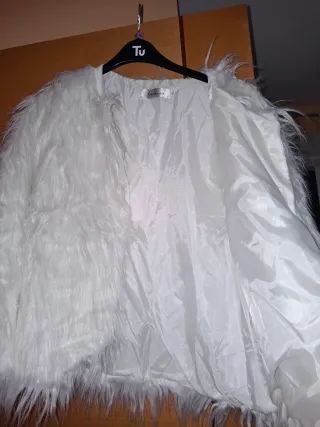 Abrigo peludo blanco Talla S