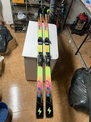 Esquís Blizzard Sport V12