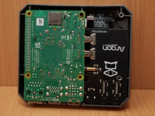 Argon One M.2 Raspberry Pi 4 8GB SSD 512Gb