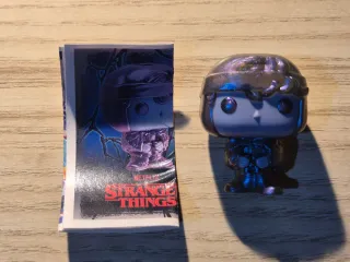 Dustin Upside-dow Funko Stranger Things Kinder Joy