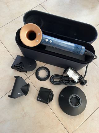 Dyson Supersonic Blu Prussiano •  Nuovo