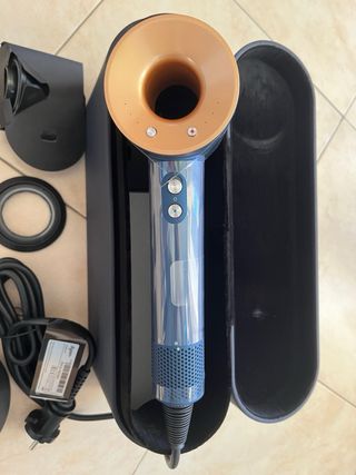 Dyson Supersonic Blu Prussiano •  Nuovo