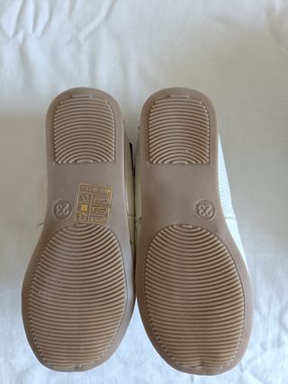 Zapatos niño Bubble Bobble blancos. Talla 23