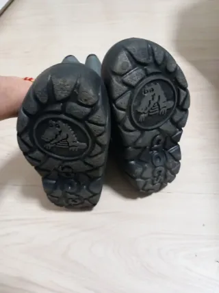 Botas de Nieve Crocs Niños Negro/Gris