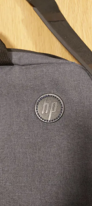 Maletín Portátil Gris con Asa y Correa