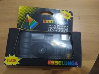Macchina fotografica Esselunga Flash