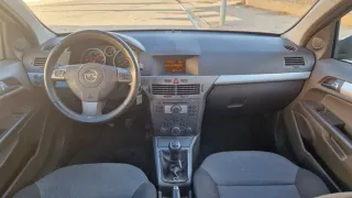 Opel Astra 2006