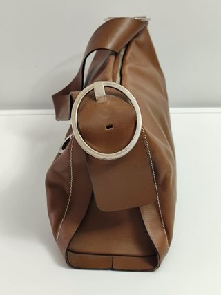 Bolso tipo baguette con bandolera, piel. Coveri