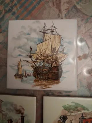 3 Azulejos Antiguos: Barco y Trenes