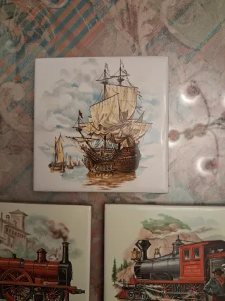 3 Azulejos Antiguos: Barco y Trenes
