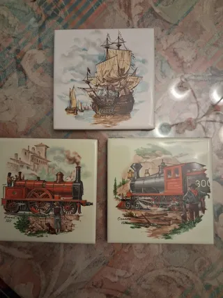 3 Azulejos Antiguos: Barco y Trenes