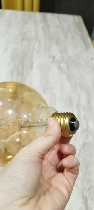 Bombilla LED E27 IKEA tipo globo