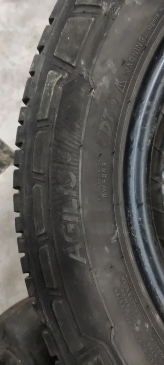 4 neumáticos 235/65/16 Michelin