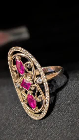 Anillo Lanzadera Oro 18k con Piedras Rosas