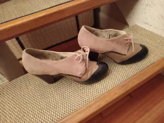 Zapatos Diksi cordones marrones y rosas