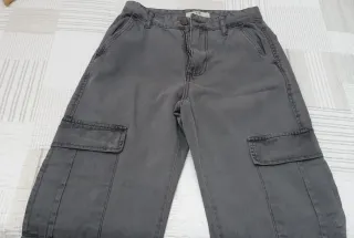 Pantalón cargo gris
