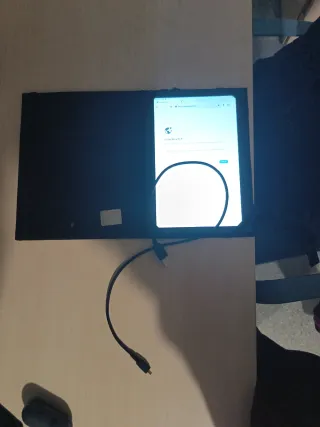 Tablet Lenovo TB-X505F  Estuche, cable y mica