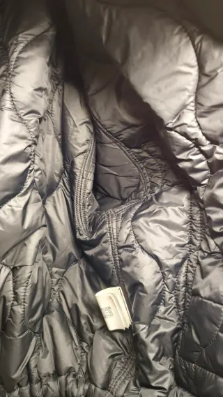 Chaqueta corta Zara oversize cuello alto negra