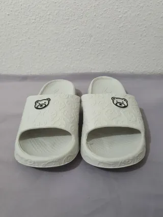 Sandalias Blancas con Dibujos